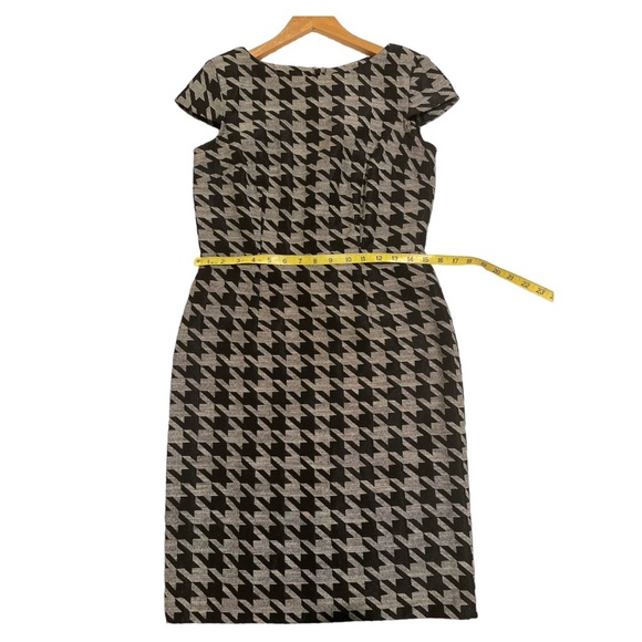 AA Studio AA Dress Audrey Hepburn style dress with cap sleeves. - Picture 3 of 6